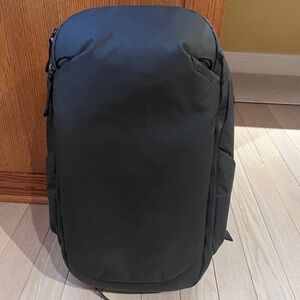 Brand New Peak Design Travel Backpack 30L Black Everyday v2